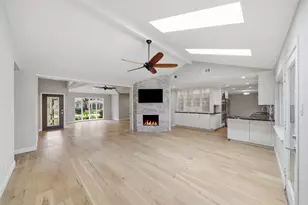 14110 Barryknoll Ln, Houston, TX 77079 - Photo 19