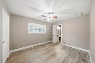 14110 Barryknoll Ln, Houston, TX 77079 - Photo 7