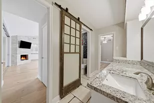 14110 Barryknoll Ln, Houston, TX 77079 - Photo 13
