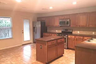 174 Fairwind Trail Dr, The Woodlands, TX 77385 - Photo 5