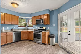 1814 Wildwood Dr, Deer Park, TX 77536 - Photo 9