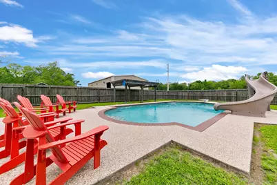 2222 N Main Street, Highlands, TX 77562 - Photo 15