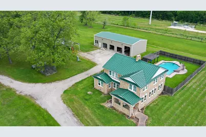 2222 N Main Street, Highlands, TX 77562 - Photo 1