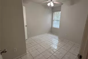 1418 Carolina Grove Ln, Houston, TX 77073 - Photo 9