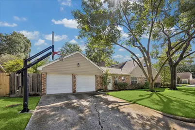 14318 Chadbourne Drive, Houston, TX 77079 - Photo 17