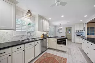 14318 Chadbourne Dr, Houston, TX 77079 - Photo 7