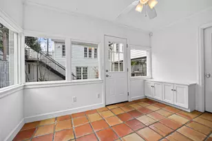 2127 Milford St, Houston, TX 77098 - Photo 11