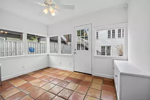 2127 Milford St, Houston, TX 77098 - Photo 9