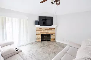 2022 Crosscoach Ln Ln, Katy, TX 77449 - Photo 33