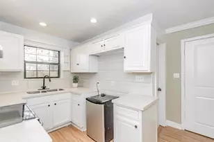 3002 Kirk St, Houston, TX 77026 - Photo 13