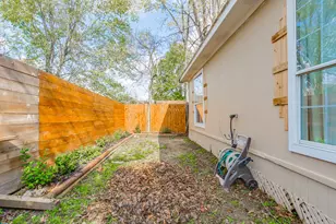 3002 Kirk St, Houston, TX 77026 - Photo 29