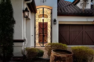 10 Moatwood Ct, The Woodlands, TX 77382 - Photo 3