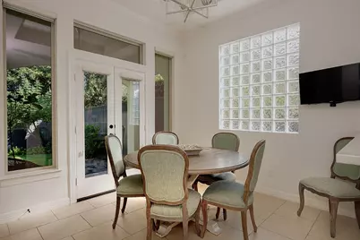 10 Moatwood Court, The Woodlands, TX 77382 - Photo 17