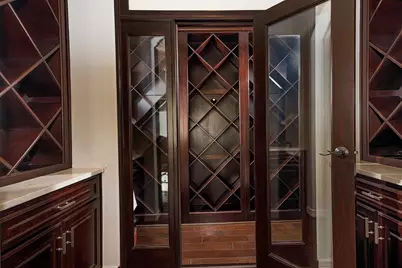 10 Moatwood Court, The Woodlands, TX 77382 - Photo 9