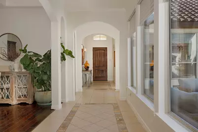 10 Moatwood Court, The Woodlands, TX 77382 - Photo 5