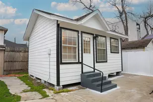 10 Jenkins St, Houston, TX 77003 - Photo 1