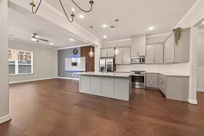 4413 Schuler Street #B, Houston, TX 77007 - Photo 17