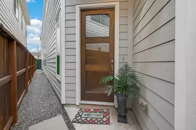 4413 Schuler Street #B, Houston, TX 77007 - Photo 5