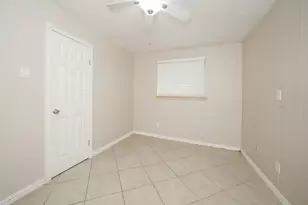 5227 Ridge Turn Dr, Houston, TX 77053 - Photo 17