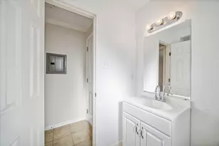 1520 Yale St, Houston, TX 77008 - Photo 9
