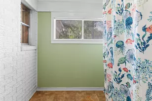 106 W Watt St, El Campo, TX 77437 - Photo 25