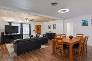 106 W Watt St, El Campo, TX 77437 - Photo 5