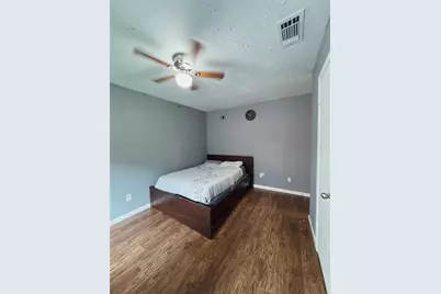 12931 Becklin Lane, Houston, TX 77099 - Photo 11