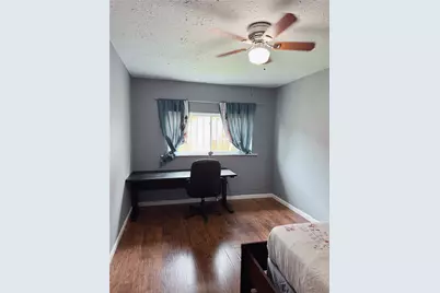 12931 Becklin Lane, Houston, TX 77099 - Photo 9
