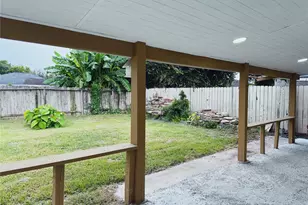 12931 Becklin Ln, Houston, TX 77099 - Photo 15