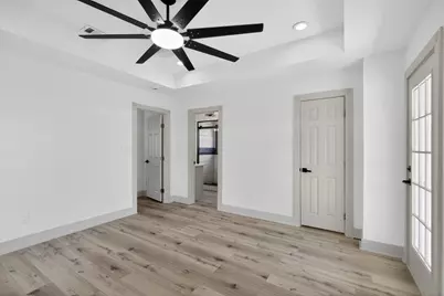 1086 S Hood Street, Alvin, TX 77511 - Photo 19