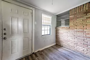 7203 Gore Dr, Houston, TX 77016 - Photo 19