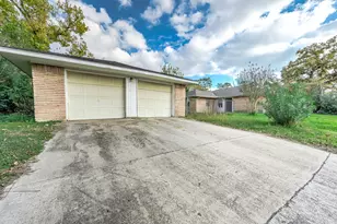 7203 Gore Dr, Houston, TX 77016 - Photo 25