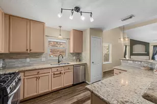 10311 Falling River Dr, Houston, TX 77095 - Photo 5