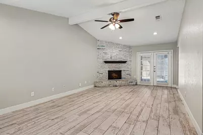 34 E Wandering Oak Drive, The Woodlands, TX 77381 - Photo 5