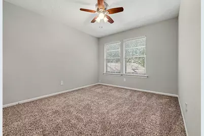 34 E Wandering Oak Drive, The Woodlands, TX 77381 - Photo 13