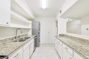 2505 Watertown Mall, Houston, TX 77057 - Photo 9