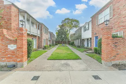 2505 Watertown Mall #86, Houston, TX 77057 - Photo 5