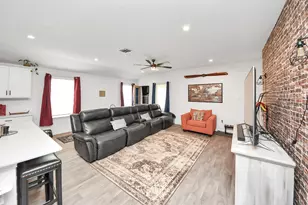 403 Blanco Ln, Dayton, TX 77535 - Photo 17