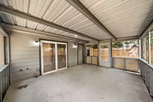 319 Arvana St, Houston, TX 77034 - Photo 21