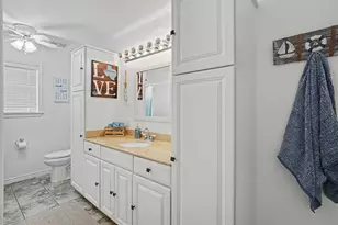 1016 Redfish St, Bayou Vista, TX 77563 - Photo 15