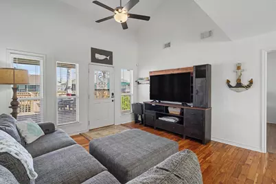 1016 Redfish Street, Bayou Vista, TX 77563 - Photo 5