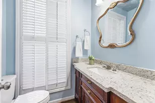 8115 Meadow Crest St, Houston, TX 77071 - Photo 15