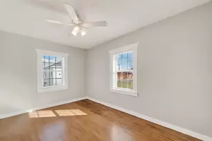 2316 Freeman St, Houston, TX 77009 - Photo 9