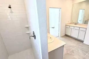 8219 Holly Blue Dr, Rosharon, TX 77583 - Photo 5