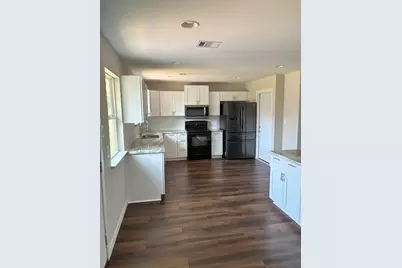 9815 Rocky Hollow Road, La Porte, TX 77571 - Photo 9