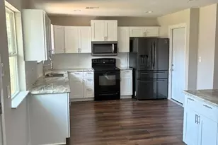 9815 Rocky Hollow Rd, La Porte, TX 77571 - Photo 9