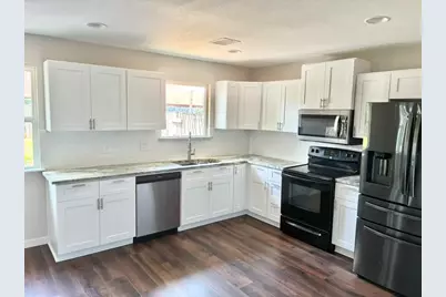 9815 Rocky Hollow Road, La Porte, TX 77571 - Photo 11