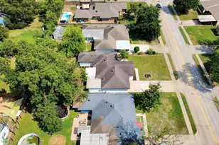 9610 Westview Dr, Houston, TX 77055 - Photo 43
