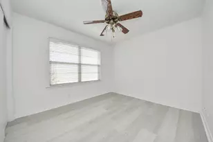9610 Westview Dr, Houston, TX 77055 - Photo 31