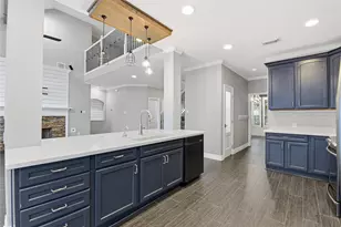 3130 Red Maple Dr, Friendswood, TX 77546 - Photo 7